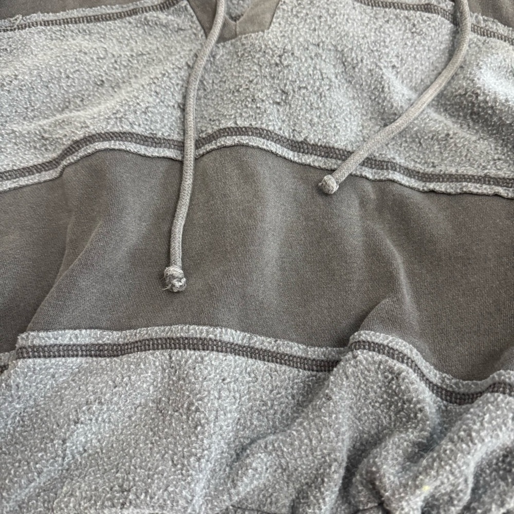 BDG Leanne Cropped Pullover Hoodie Sweatshirt - Picture 5 of 10